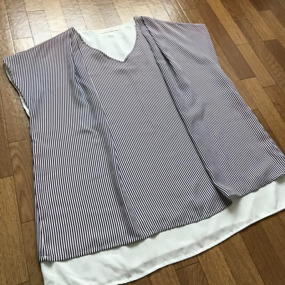 Striped sleeveless shirt top